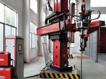 HH級(jí)閥門內(nèi)壁自動(dòng)對(duì)焊機(jī)